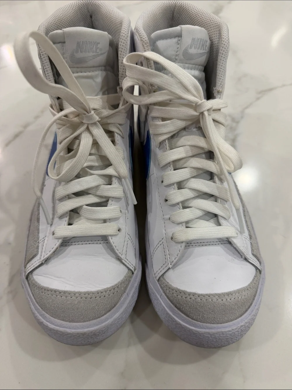 Nike Blazer Mid ‘77 White High-Top Kids Sneakers with Blue Swoosh
